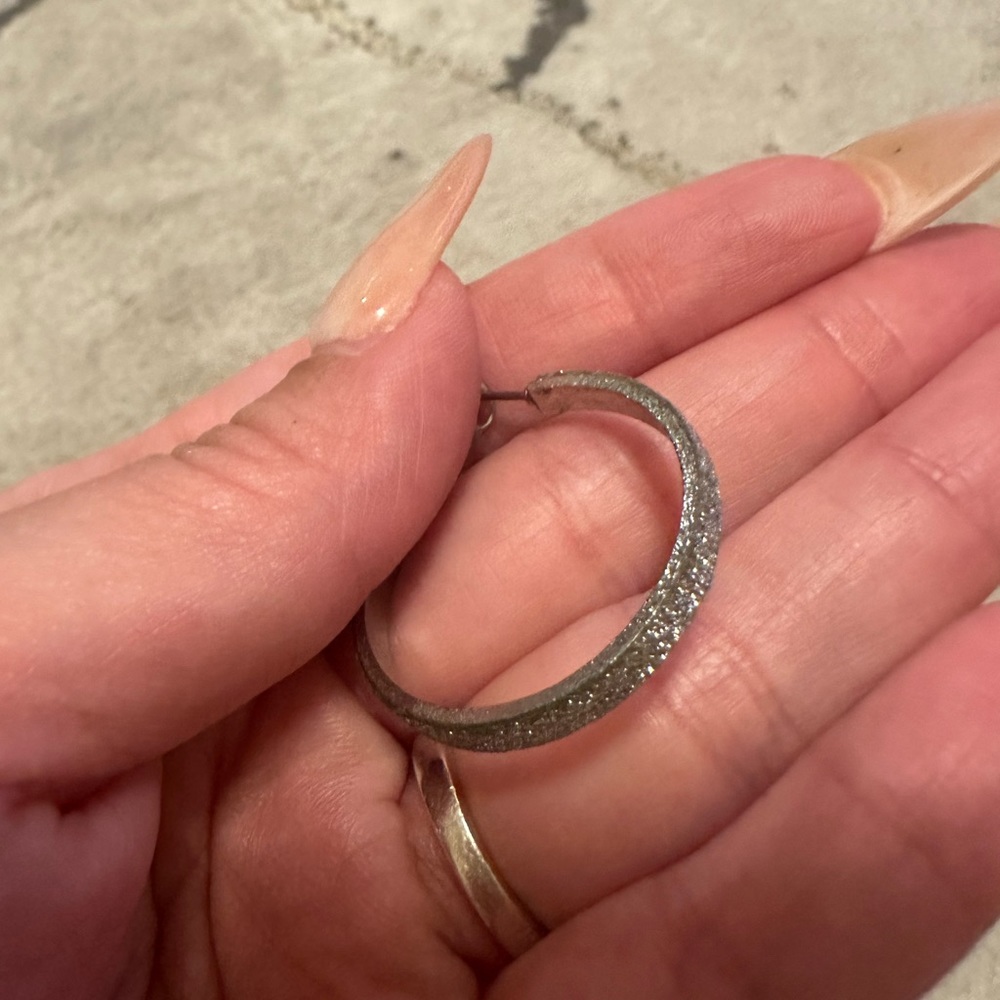Silver earrings - Picture 2 of 3
